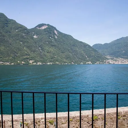 Al Porticciolo * Nesso